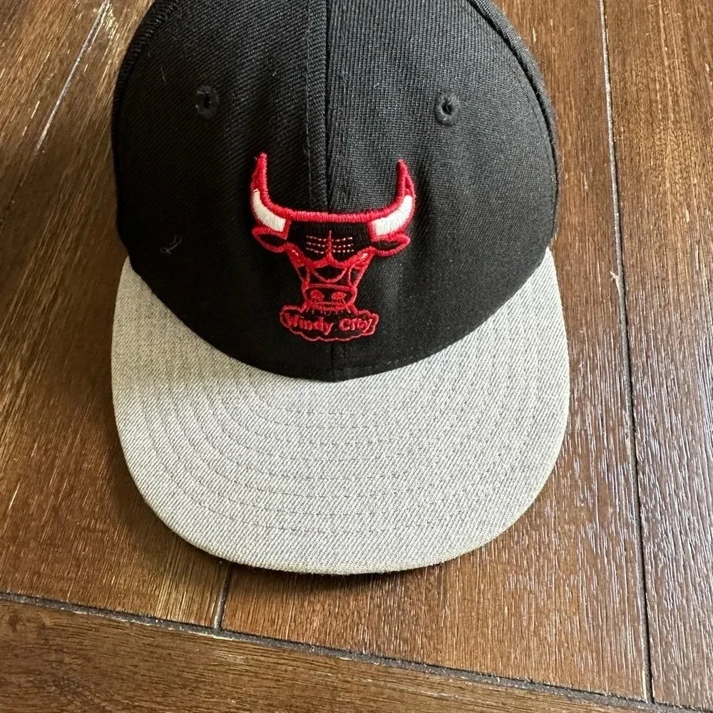 NWOT 9fifty Chicago Bulls youth hat